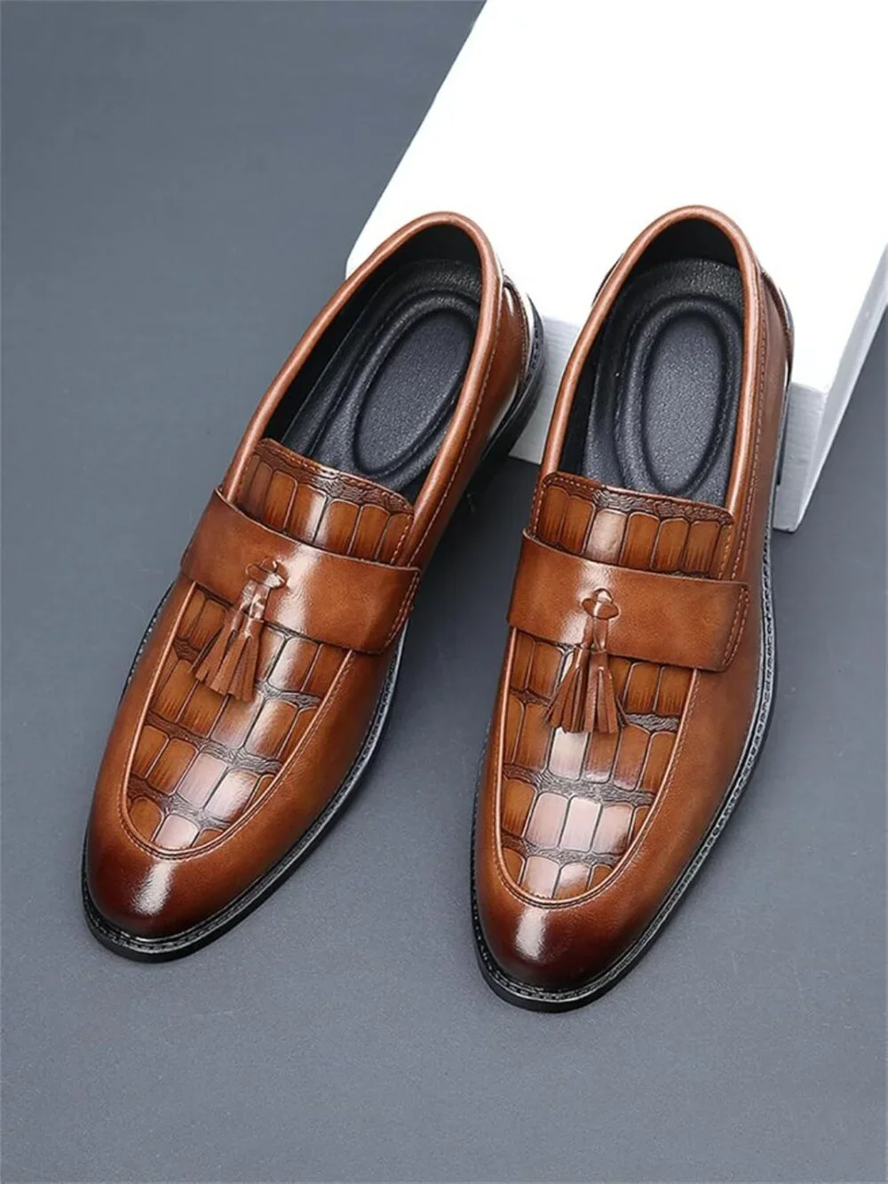 Men's Brown Crocodile Print Tassel Slip On Loafers Business Formal Dress Shoes